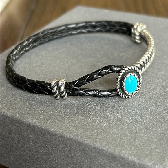 American West Sterling and Turquoise Leather Bracelet - Picture 4 of 9